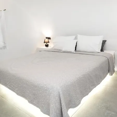 Aparthotel Art And Sky Pýrgos