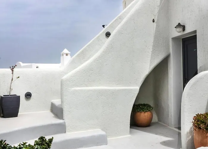 Aparthotel Art And Sky 4*